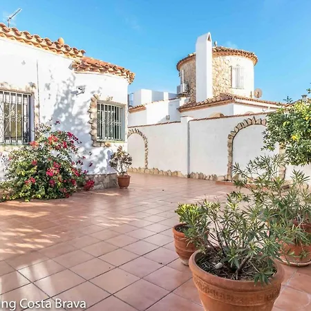 Holiday home 137- Empurialola-casa De Vacaciones Con Piscina Privada En