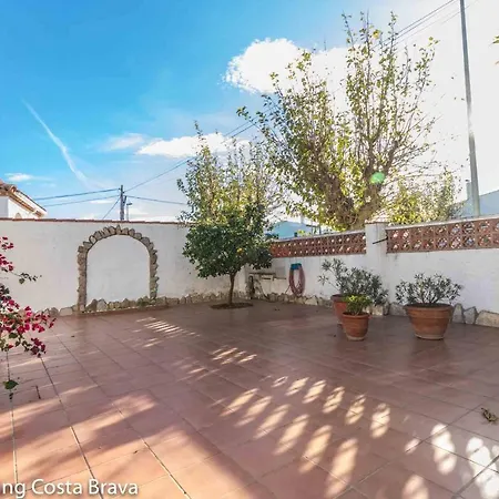 137- Empurialola-casa De Vacaciones Con Piscina Privada En